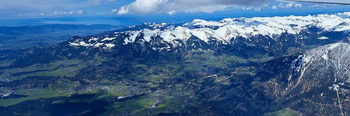 Flugwegposition um 13:05:05: Aufgenommen in der Nähe von Gemeinde Bürs, Bürs, Österreich in 2836 Meter